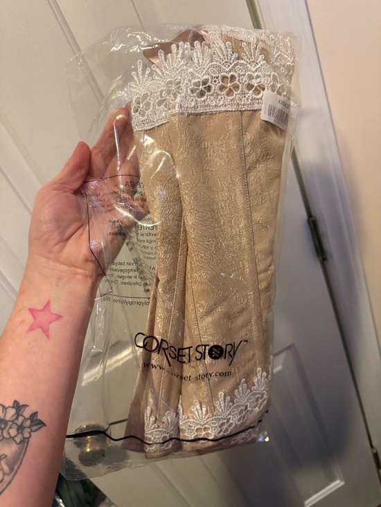 Corset Story Other - Corset Story beige/rose gold plus size